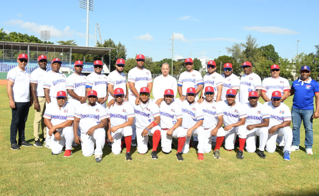 Selección dominicana de sóftbol masculina de mayores, clasificados a Lima 2027. (Crédito: Prensa FEDOSA)