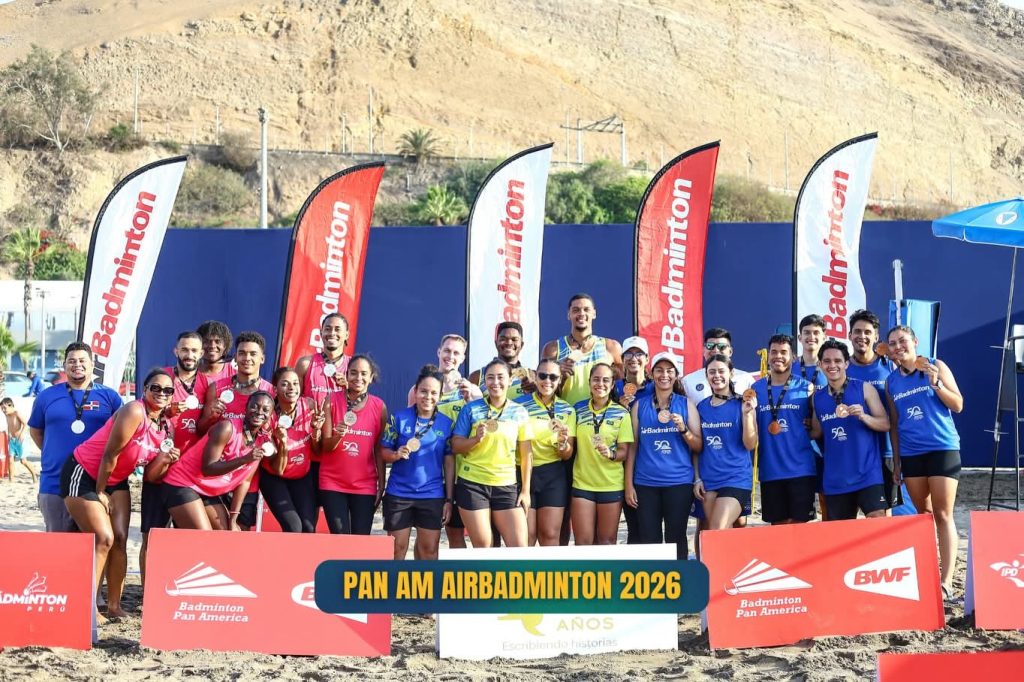 Podio del Panamericano de Air Bádminton, con Brasil como campeón, República Dominicana subcampeón, y El Salvador, ocupando la tercera plaza. (Crédito: Prensa FEDOBAD)