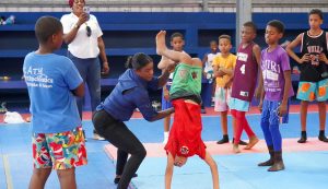 Leyendas inspiran a la juventud dominicana con el programa «Escuelas Abiertas y Activas»