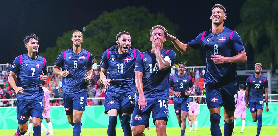 Equipo dominicano en un partido de Copa Oro 2025. (Crédito: Prensa FDF)